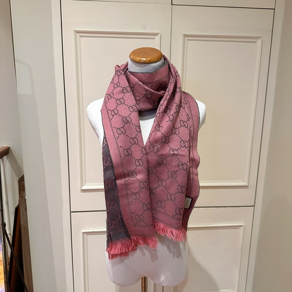 Authentic GUCCI Pink & Gray GG Monogram Scarf